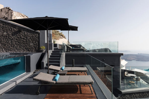Experience Exceptional Luxury at Kivotos Santorini Luxury Hotel